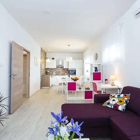 Perunika Apartman Zadar
